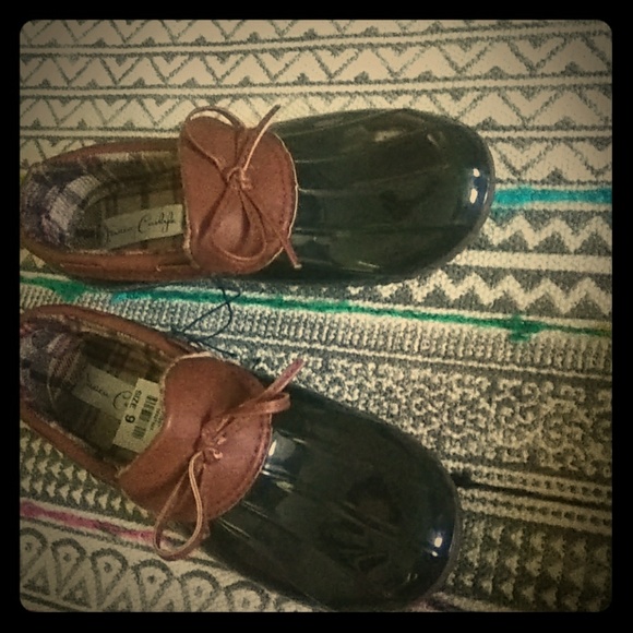 jessica carlyle duck boots